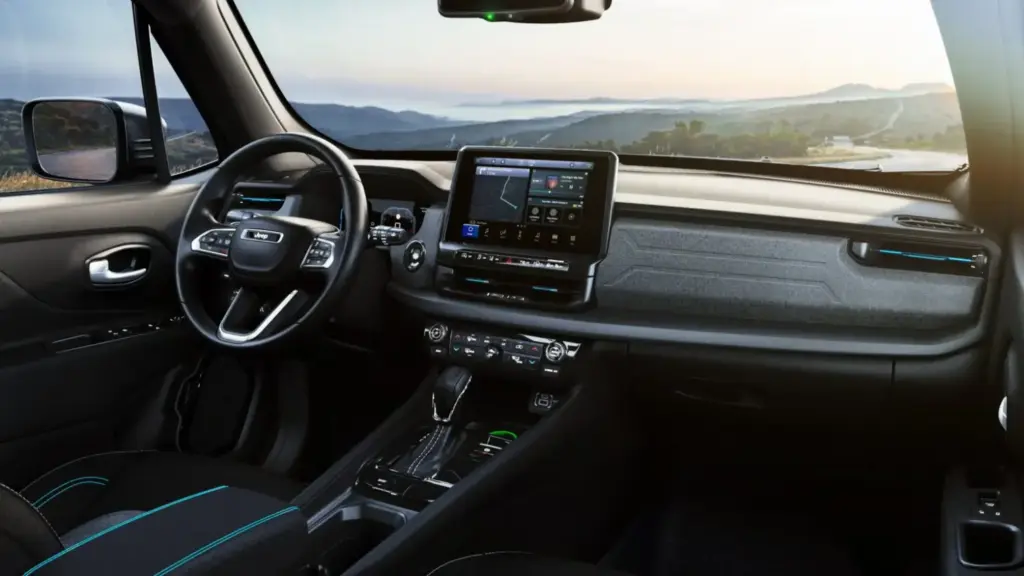 2026 Jeep Renegade Altitude 4 Motor16