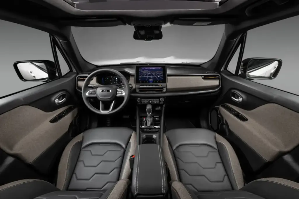 2026 Jeep Renegade Sahara 28 Motor16