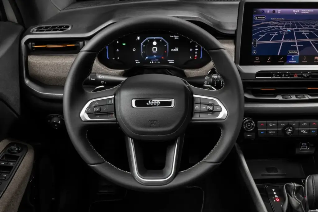 2026 Jeep Renegade Sahara 31 Motor16