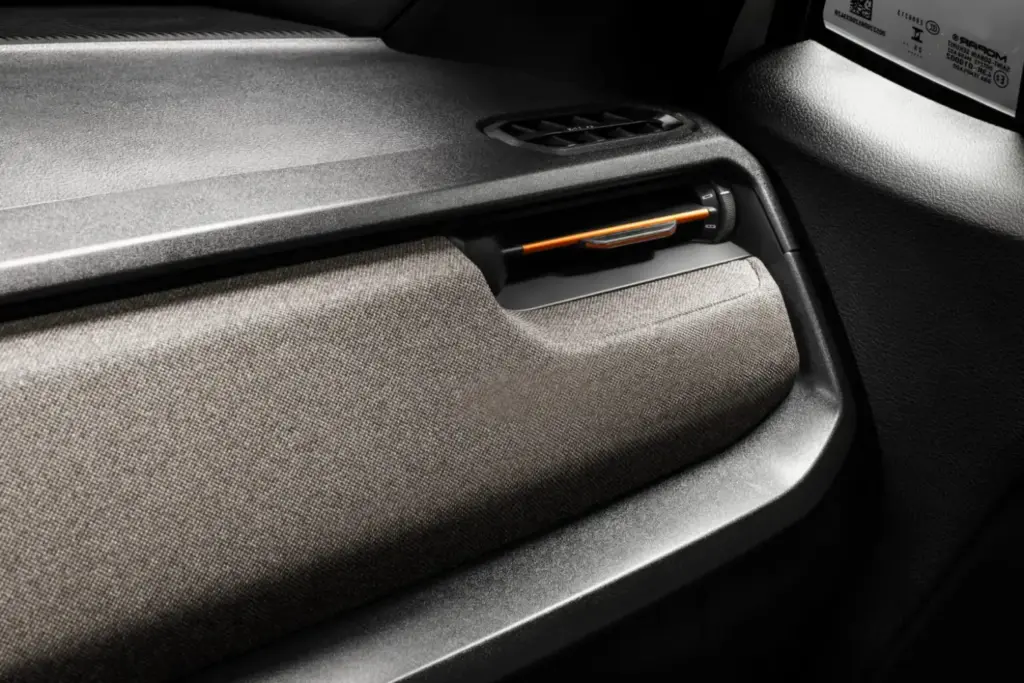 2026 Jeep Renegade Sahara 35 Motor16