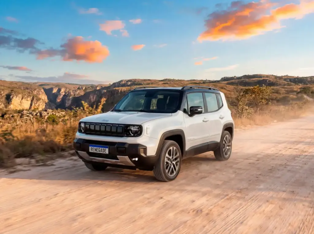 2026 Jeep Renegade Sahara 5 Motor16