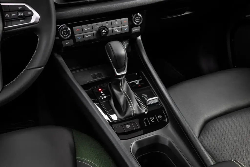 2026 Jeep Renegade Willys 36 Motor16