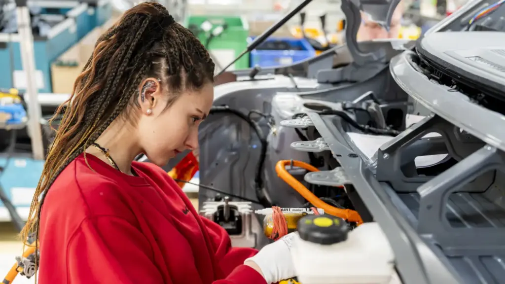 2026 Kia ev2 zilina 19 Motor16