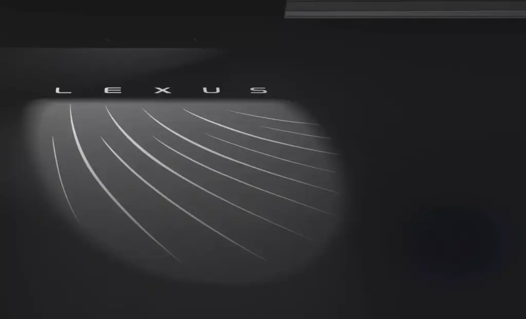 Por si el Lexus LM no era lo suficientemente cómodo, 8 Motor16 ahora lo vuelve a mejorar 2026 Lexus LM Japón 3 motores16