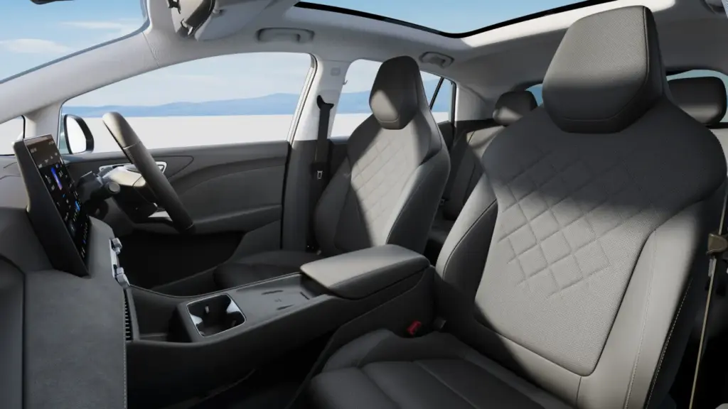 MG4 Urban: El esperado compacto eléctrico de los 19.000 euros ya se vende 24 Motor16 2026 MG4 EV Urban 2 Motor16