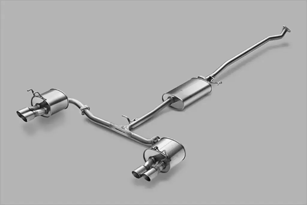 2026 Mugen Honda ZR-V e:HEV. Imagen escape.