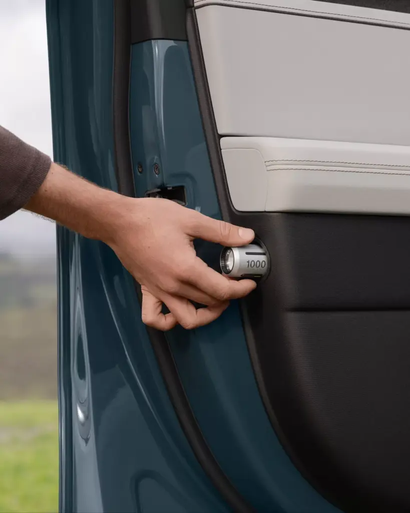 2026 Rivian R2 33 Motor16