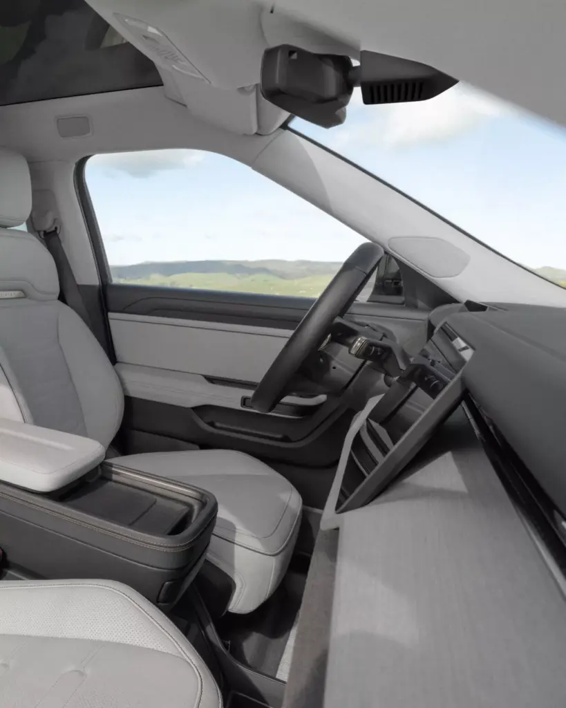 2026 Rivian R2 43 Motor16