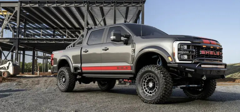 El Ford F-250 se transforma en un arma para el desierto gracias a Shelby American