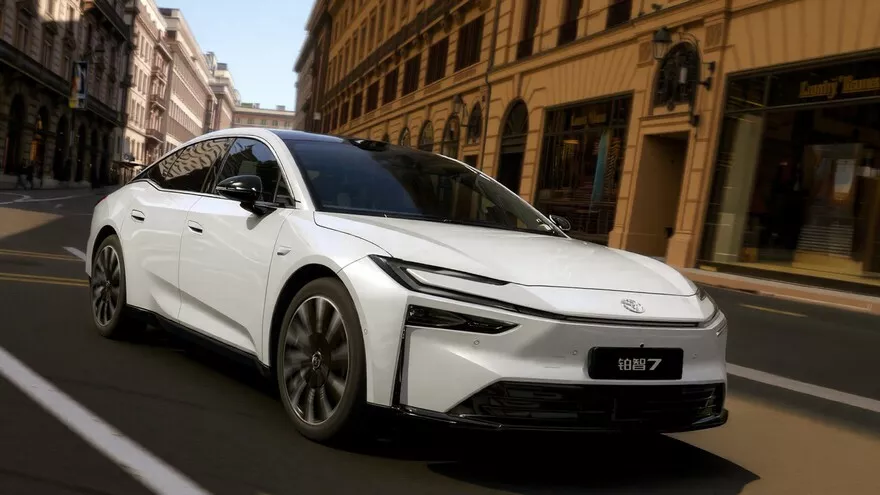 2026 Toyota bZ7 china 4 Motor16