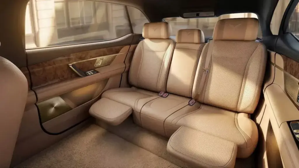 2026 Vinfast Lac Hong 900S 9 1 Motor16