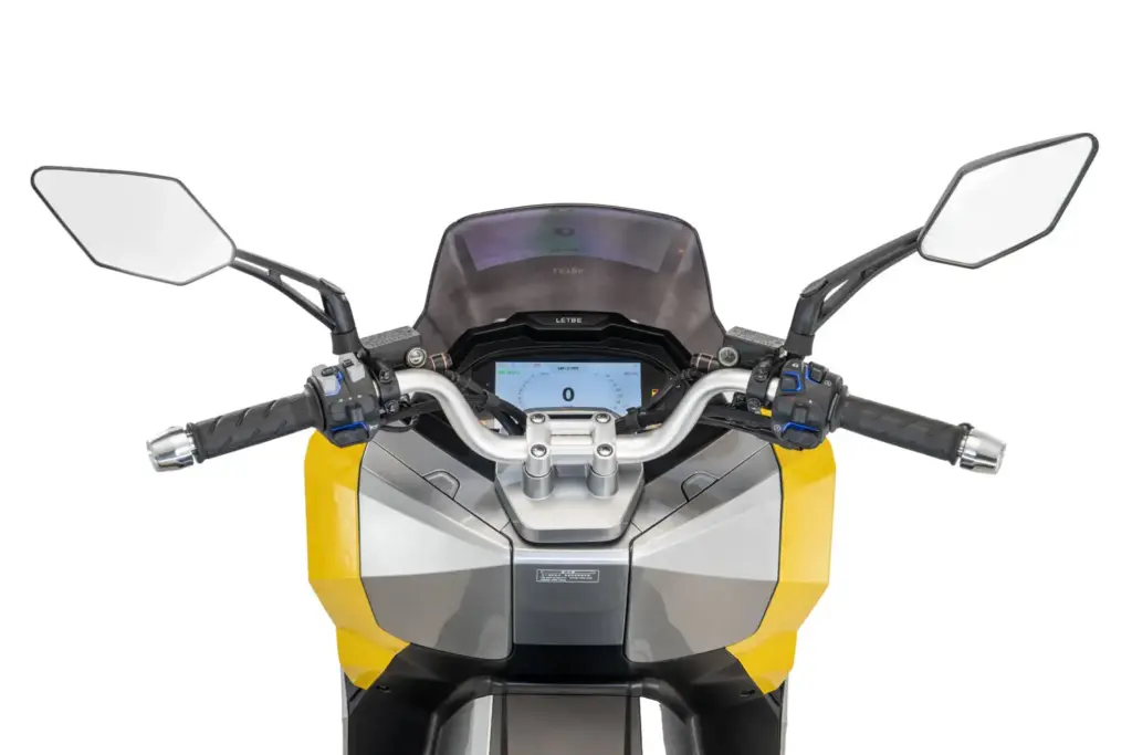 LETBE Mecha 125 ABS: El scooter 'cyberpunk' que tienes por 3.190 euros 2 Motor16 2026 LETBE Mecha 125 ABS. Imagen detalle.