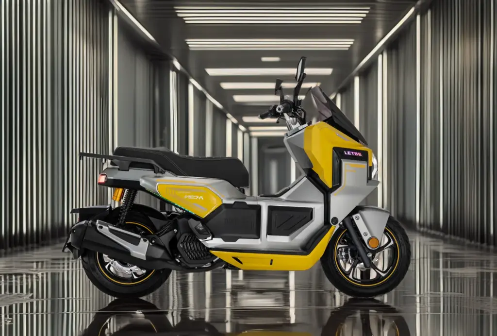 LETBE Mecha 125 ABS: El scooter 'cyberpunk' que tienes por 3.190 euros 36 Motor16 2026 letbe mecha 125 abs 1 Motor16