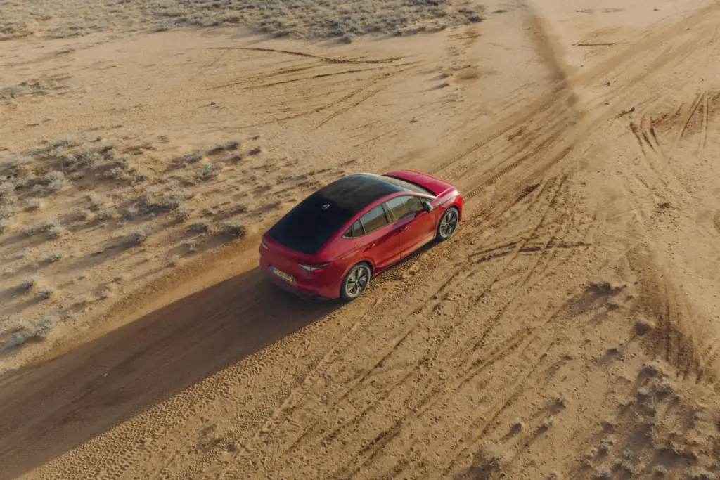 2026 skoda enyaq expedicion kenia 24 Motor16