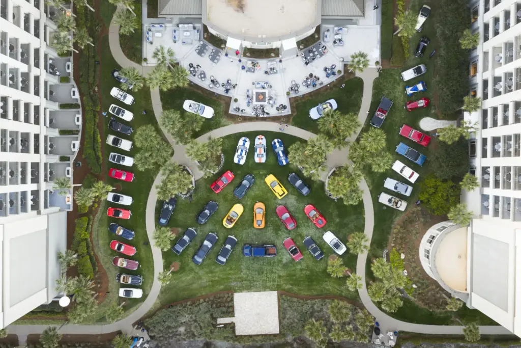 El Ferrari Enzo lidera una lista que recauda 111 millones de dólares y fija cinco récords mundiales 8 Motor16 El Ferrari Enzo lidera una lista que recauda 111 millones de dólares y fija cinco récords mundiales