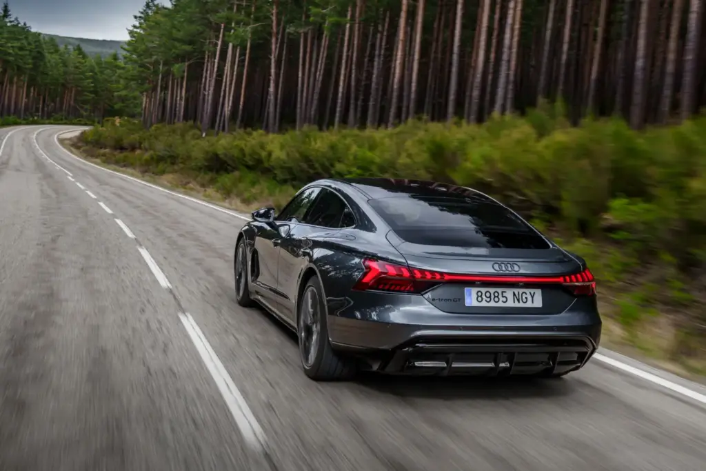 AUDI ETRON GT QUATTRO 20 Motor16