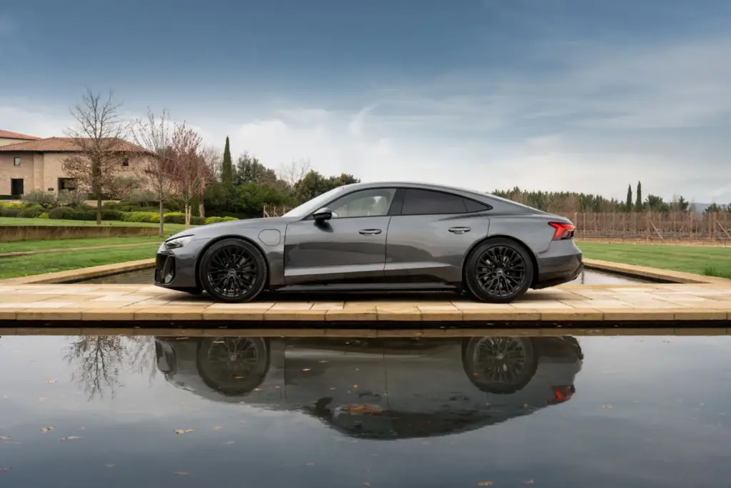 AUDI ETRON GT QUATTRO 5 Motor16