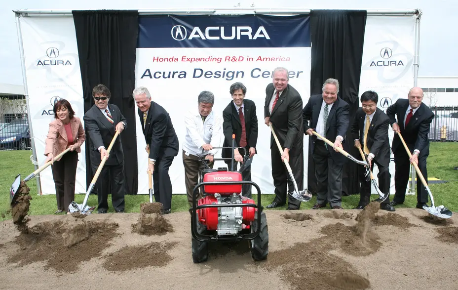 Acura rescata el Integra con el que todo comenzó hace ahora 40 años 25 Motor16 Acura Design Studio Ground Breaking Motor16