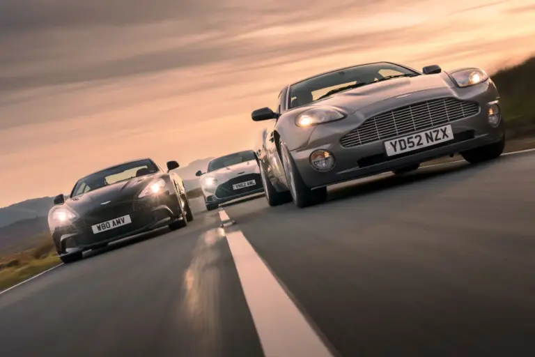 Aston Martin Vanquish: 25 años conquistando la cima del gran turismo