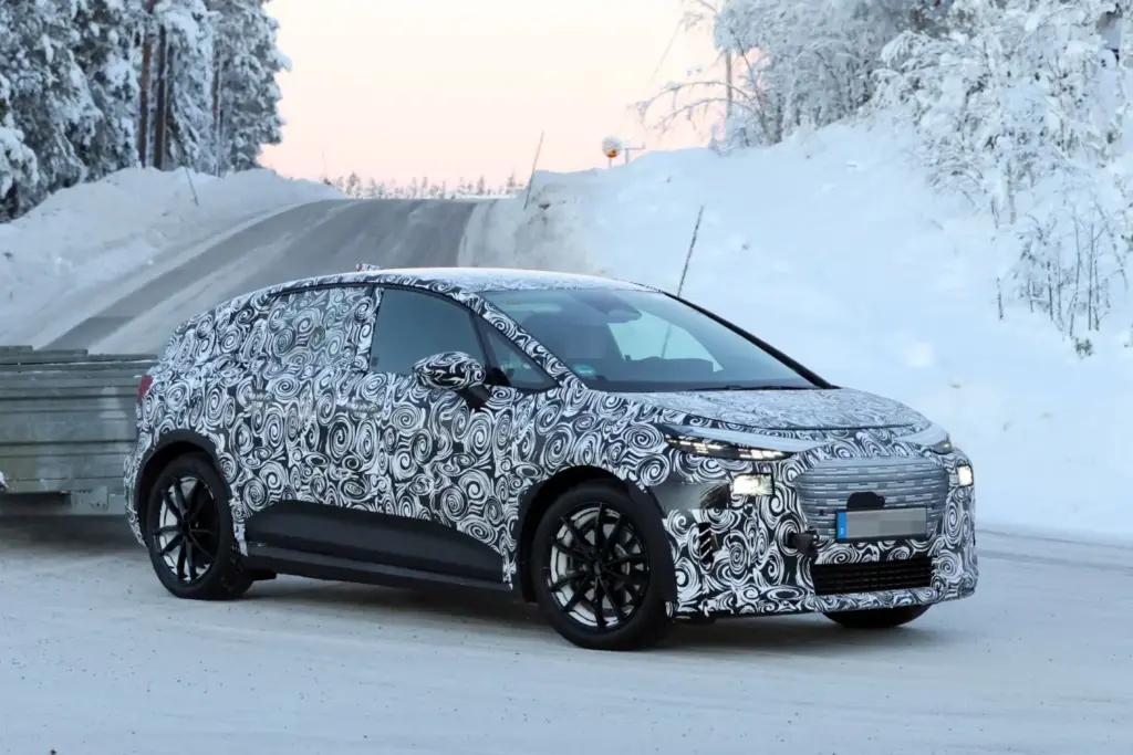 El Audi A2 e-tron nos deja ver su interior 9 Motor16 Audi A2 e tron espia 8 Motor16