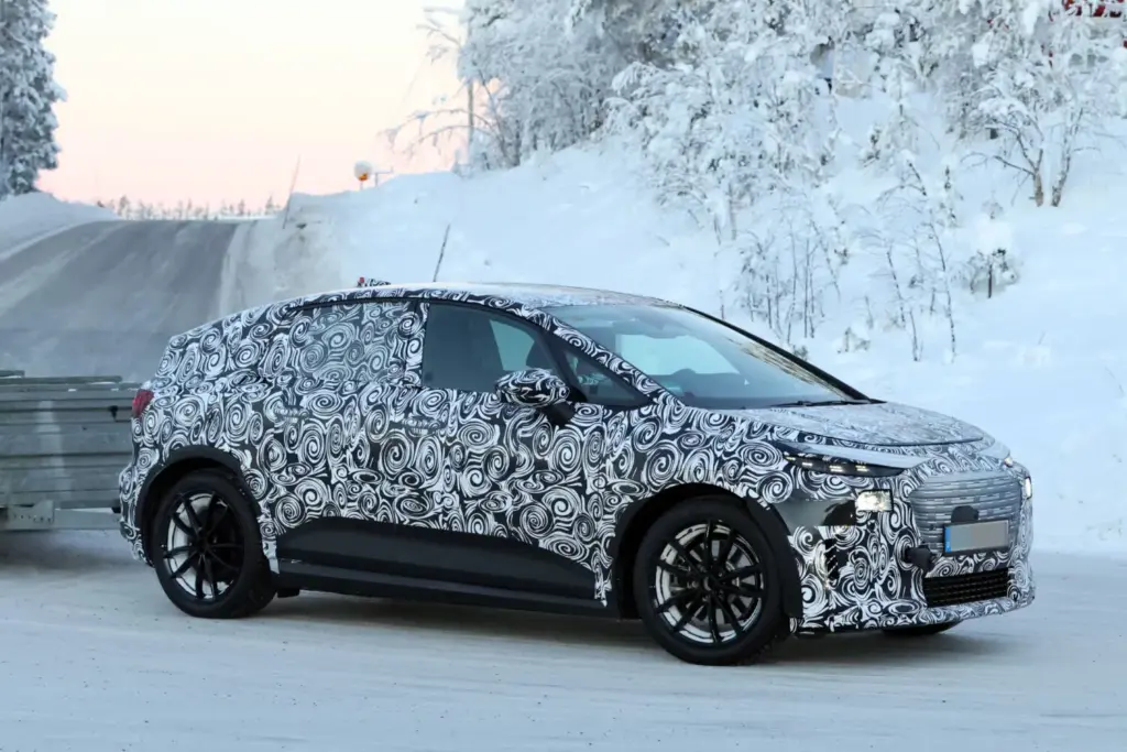 El Audi A2 e-tron nos deja ver su interior 10 Motor16 Audi A2 e tron espia 9 Motor16