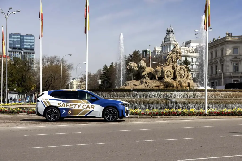 BMW IX3 SAFETY CAR REAL MADRID6 Motor16