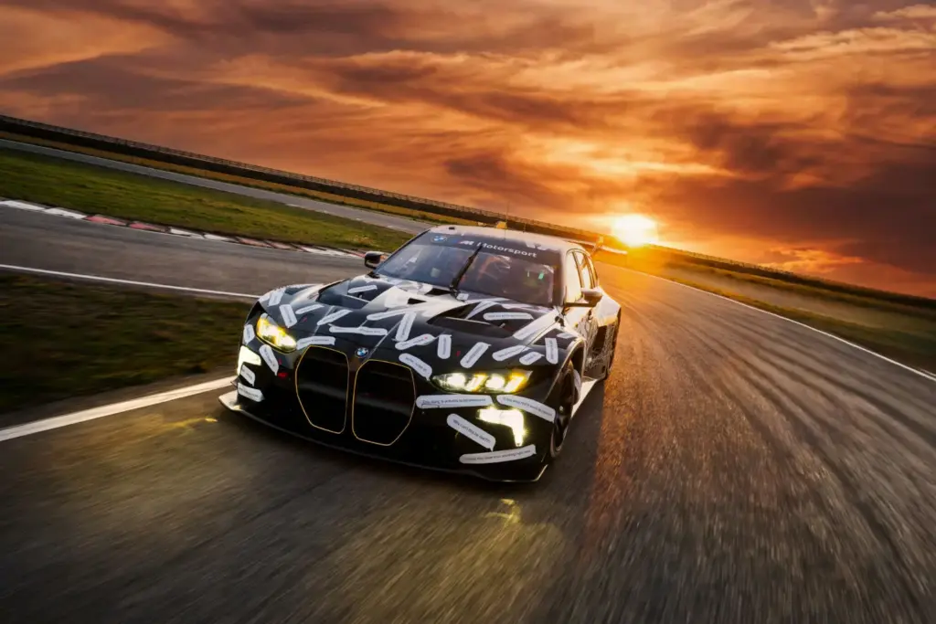 BMW M3 Touring en las 24 Horas de Nurburgring 12 Motor16