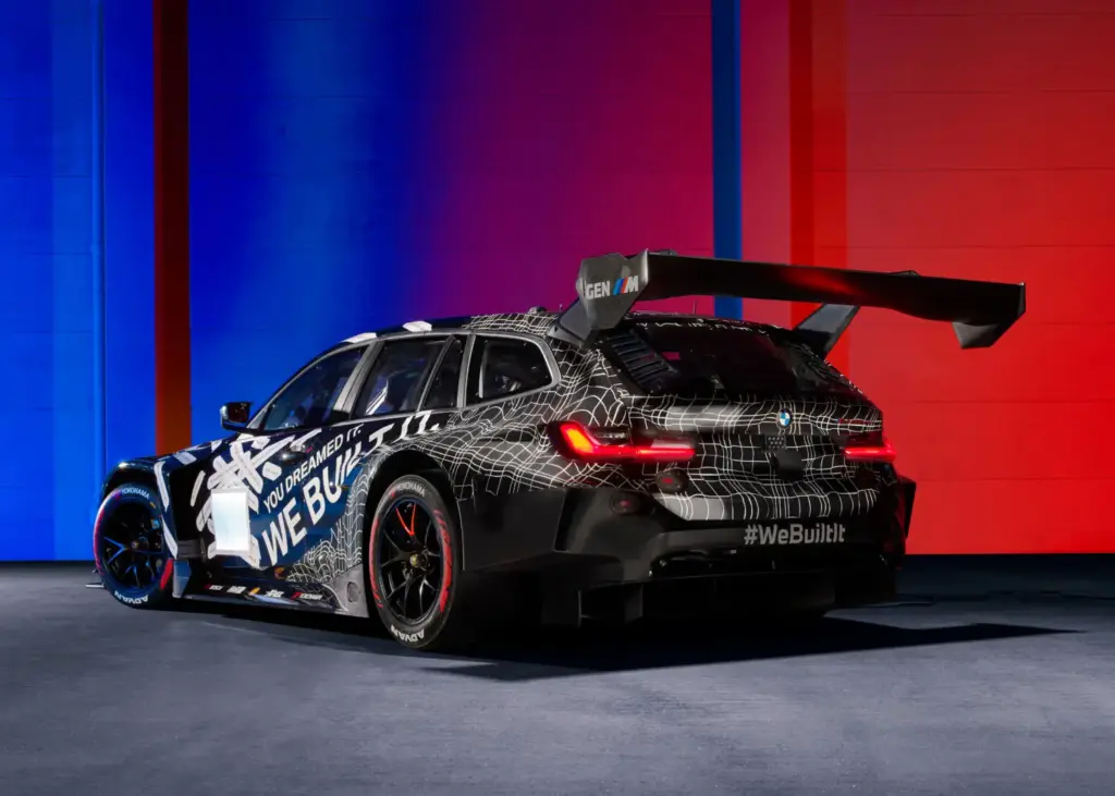 BMW M3 Touring en las 24 Horas de Nurburgring 34 Motor16