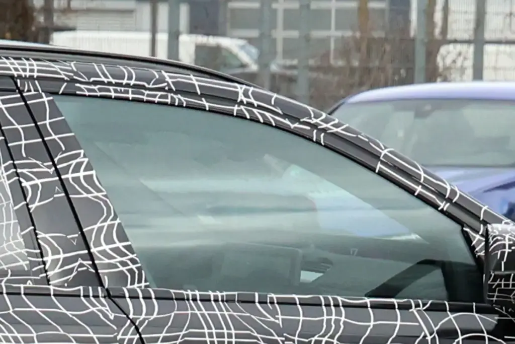 BMW M5 Touring FL 2027 17 Motor16