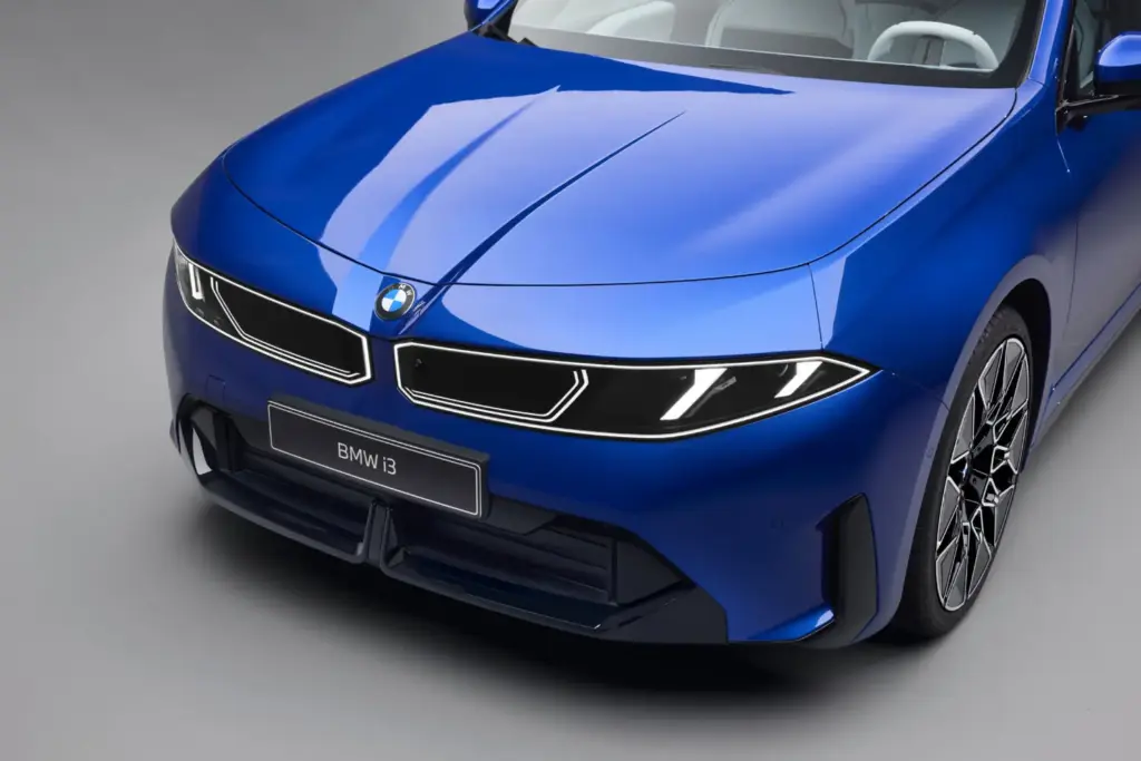 Nuevo BMW i3: En la barrera de los 1.000 kilómetros 88 Motor16 BMW i3 2026 10 Motor16