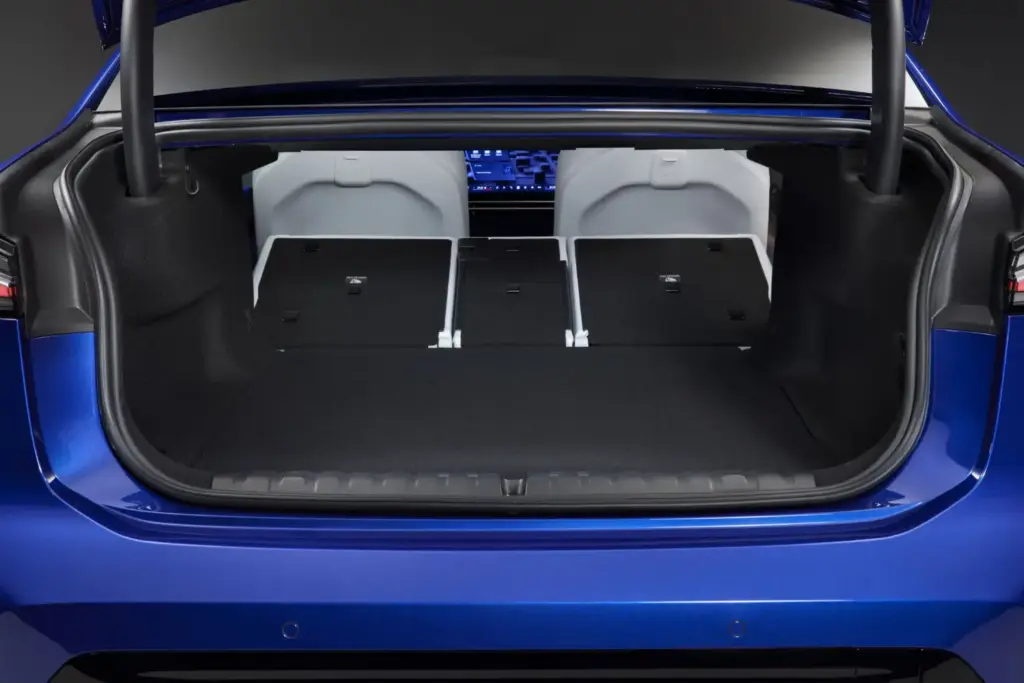 Nuevo BMW i3: En la barrera de los 1.000 kilómetros 115 Motor16 BMW i3 2026 37 Motor16