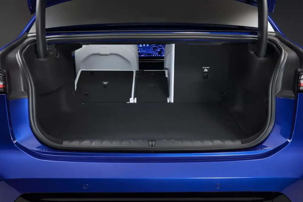 Nuevo BMW i3: En la barrera de los 1.000 kilómetros 116 Motor16 BMW i3 2026 38 Motor16