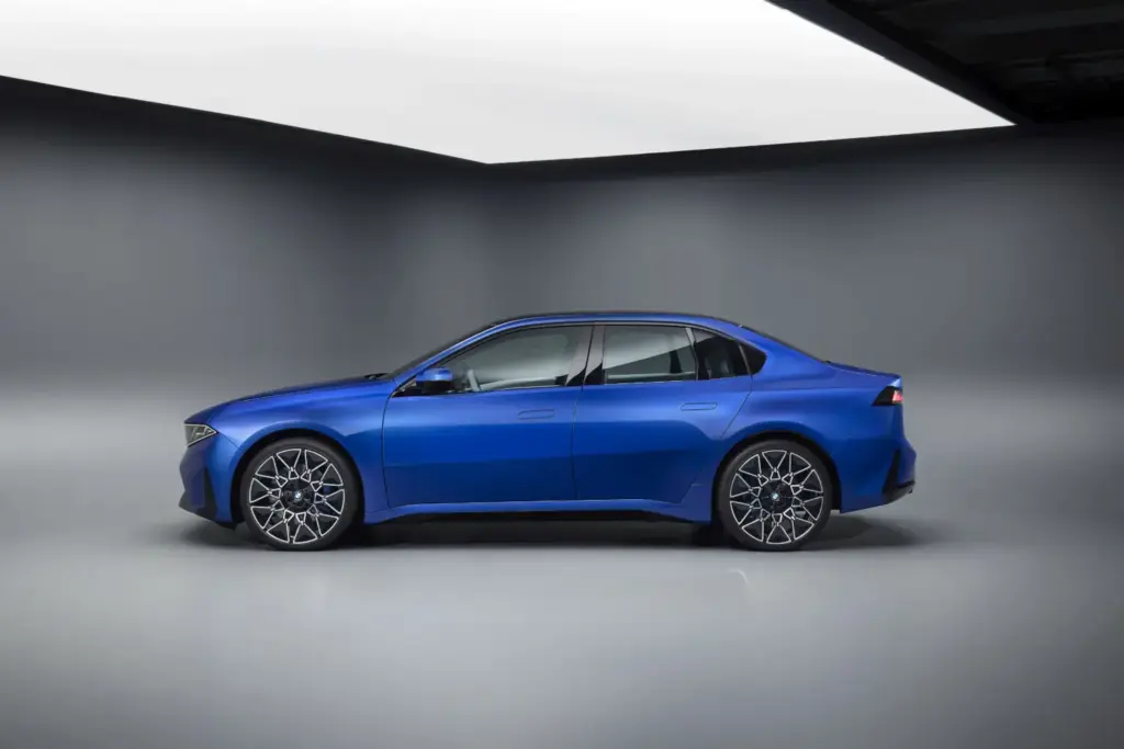 Nuevo BMW i3: En la barrera de los 1.000 kilómetros 82 Motor16 BMW i3 2026 4 Motor16