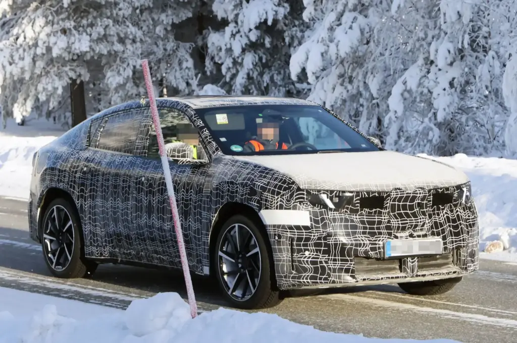 BMW iX4 2027 nieve 3 Motor16