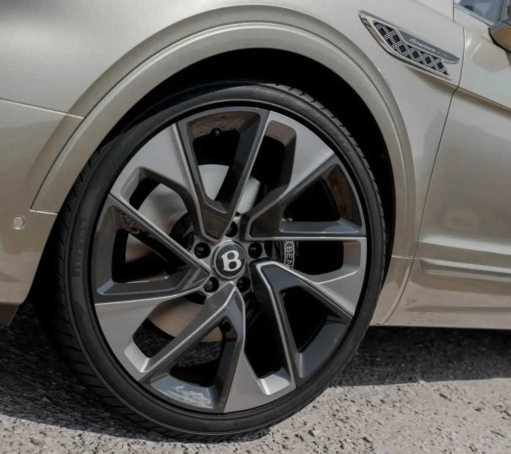 Bentley Bentayga Artenara Edition 5 Motor16