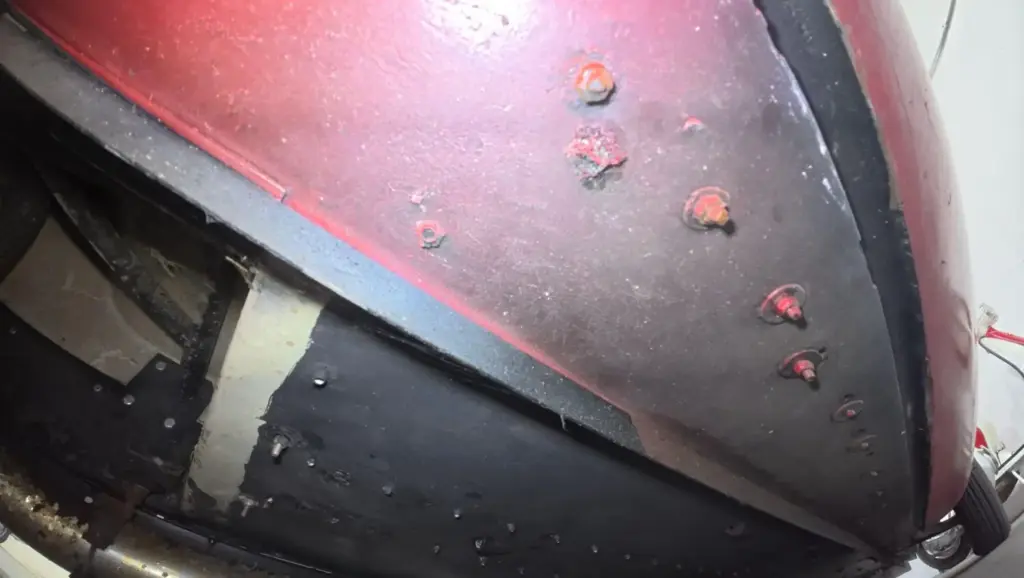 Se llama Berkeley T60 y es un clásico deportivo biplaza británico de los años 60 con motor de moto y precio de scooter