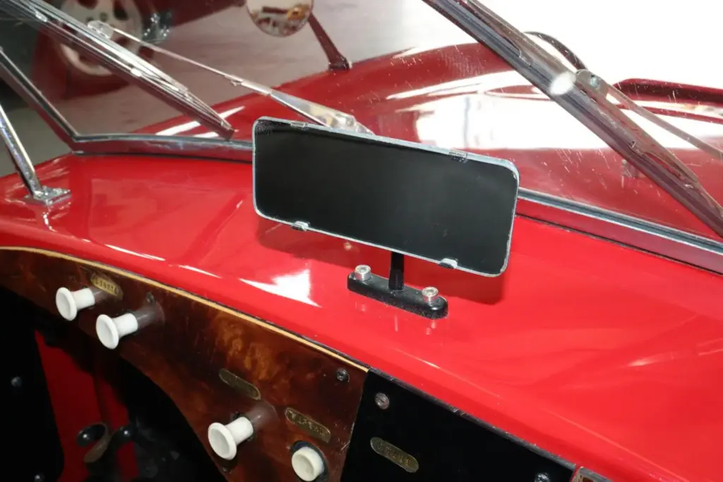 Se llama Berkeley T60 y es un clásico deportivo biplaza británico de los años 60 con motor de moto y precio de scooter