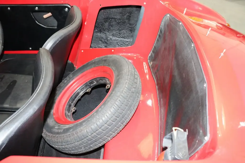 Se llama Berkeley T60 y es un clásico deportivo biplaza británico de los años 60 con motor de moto y precio de scooter