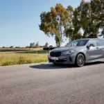 Puedes montar unos neumáticos de diferente medida y que sea legal. Bridgestone te lo explica