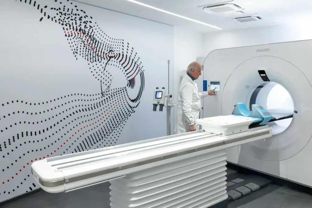 Centro de diagnostico de Ferrari 14 Motor16