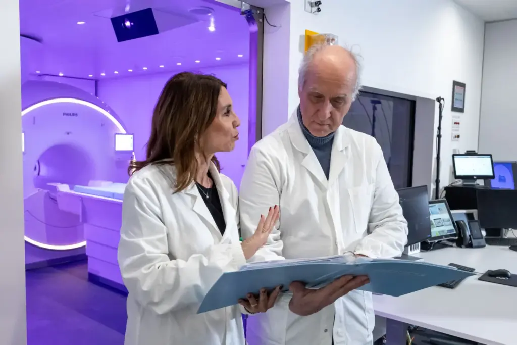 Centro de diagnostico de Ferrari 20 Motor16