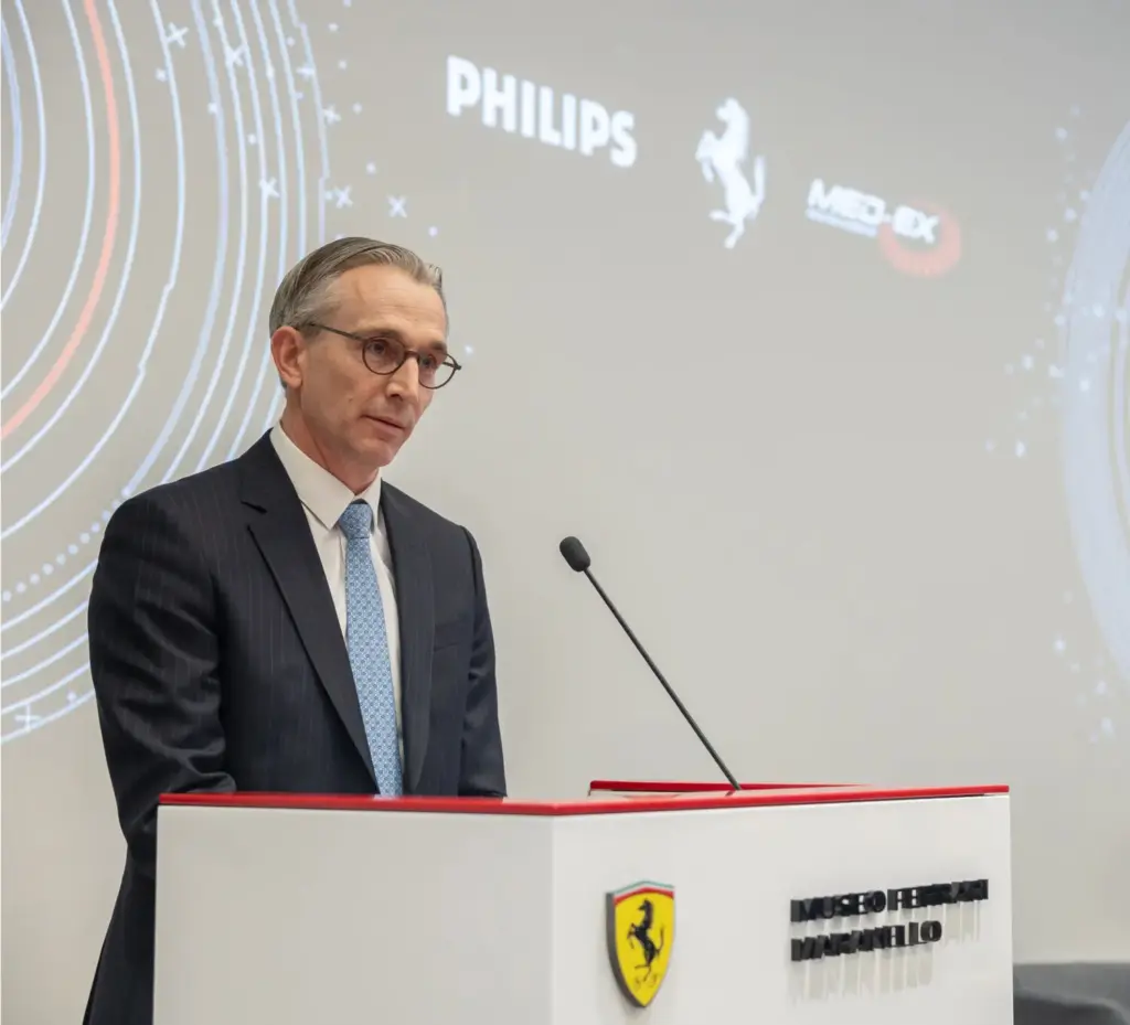 Centro de diagnostico de Ferrari 21 Motor16