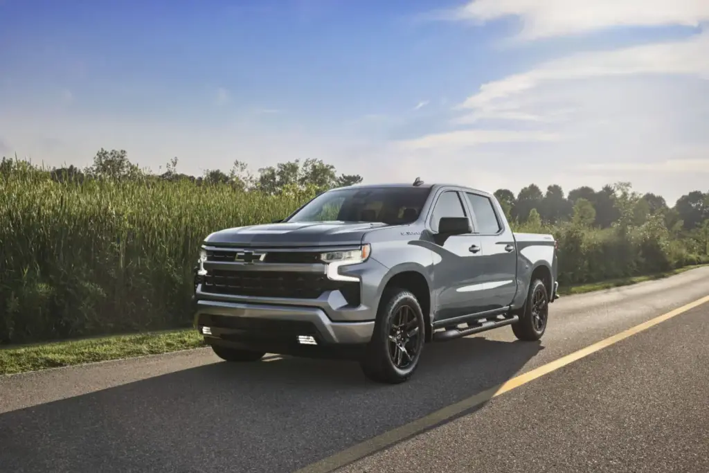 Chevrolet Silverado 7 Large Motor16