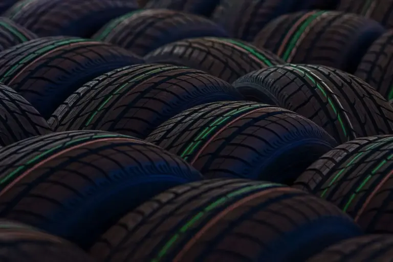 El estudio que llega desde Alemania para recomendarte los neumáticos que tienes que poner en tu coche: y han analizado 16 marcas diferentes