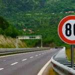 Ni a 120, ni a 100… La DGT mueve ficha y ya limita a 80 km/h la velocidad máxima en estas autovías