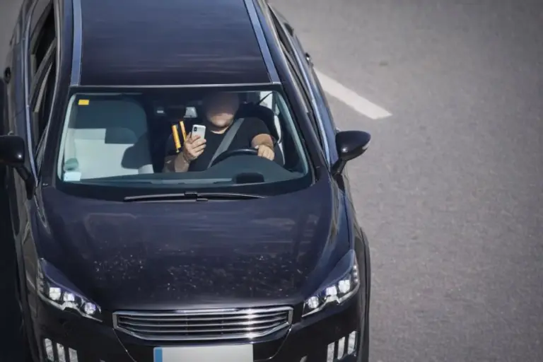 Javier (51), abogado: «Estas imágenes que publica la DGT están en el ojo del huracán y podrían ser prohibidas. Mira si sales en alguna»