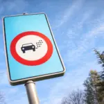 El Ayuntamiento de Madrid indigna a los conductores que han tirado su coche sin etiqueta: ahora podrían conducirlos de nuevo