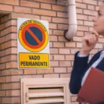 María (38), abogada: «Si tienes problemas con tu vecino y su vado permanente, revisa el artículo 91 del RGC y solucionado»