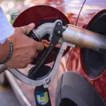 Nerea (37), profesora: «Más que nunca doy gracias de haber comprado un coche de GLP. Tiene etiqueta ECO y me cuesta la mitad que el diésel»