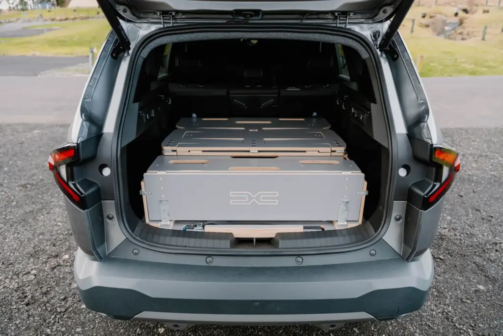 Dacia Bigster con Sleep Pack 7 Motor16